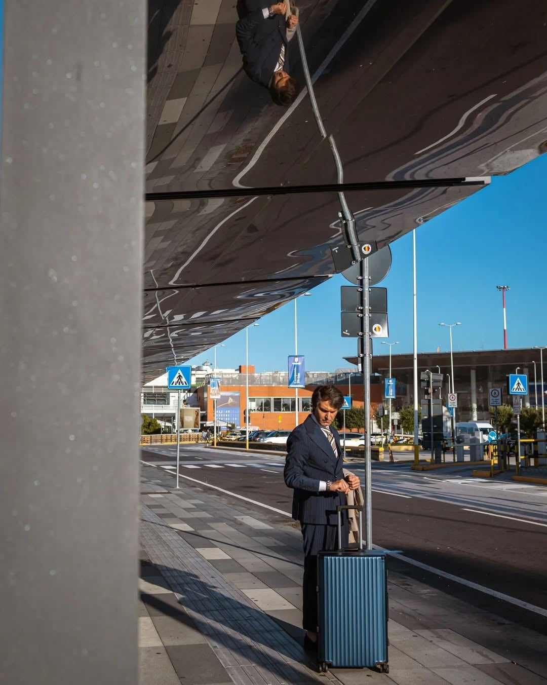 Frame Aluminum Suitcase Navy MERRU