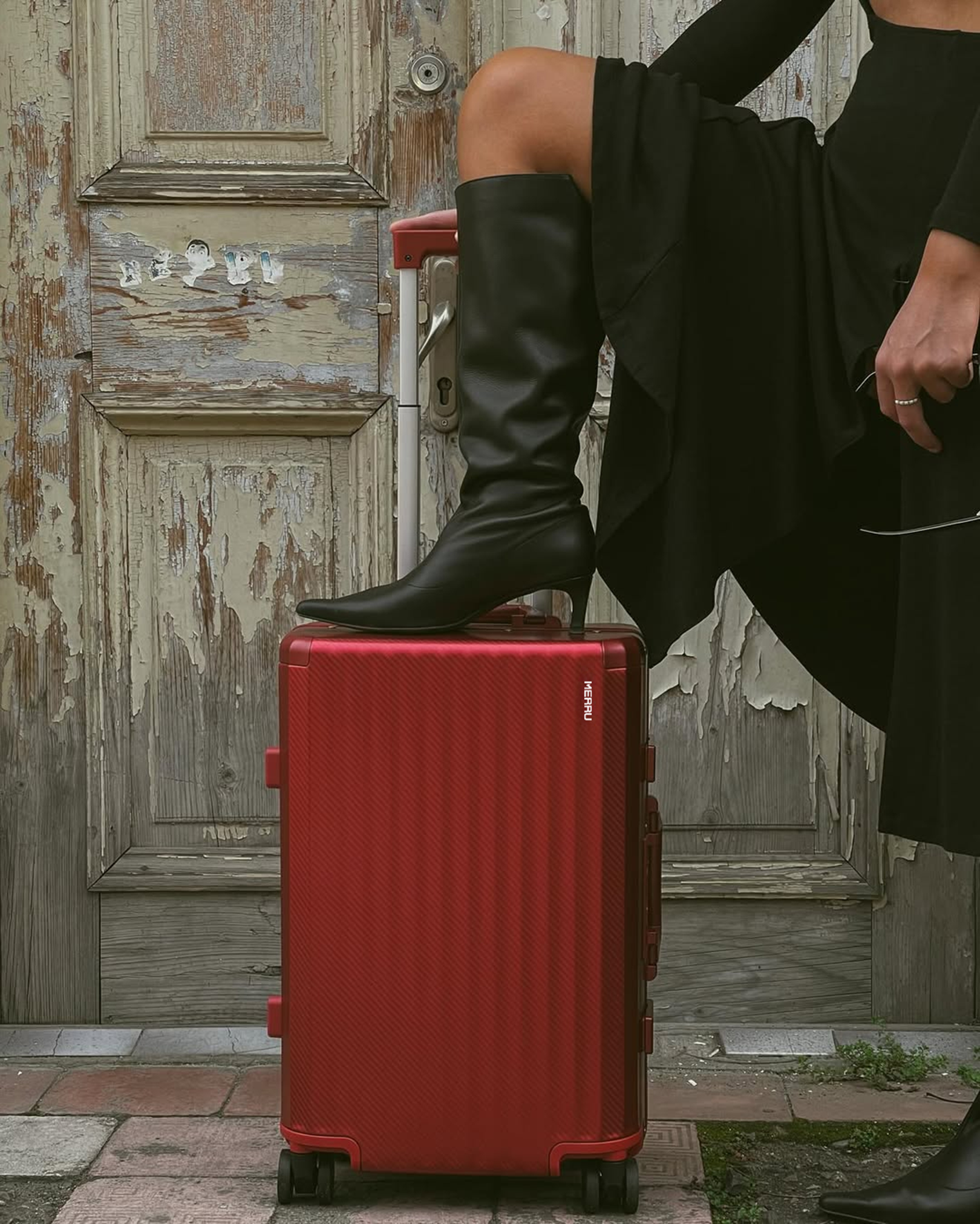Frame Aluminum Suitcase Red MERRU