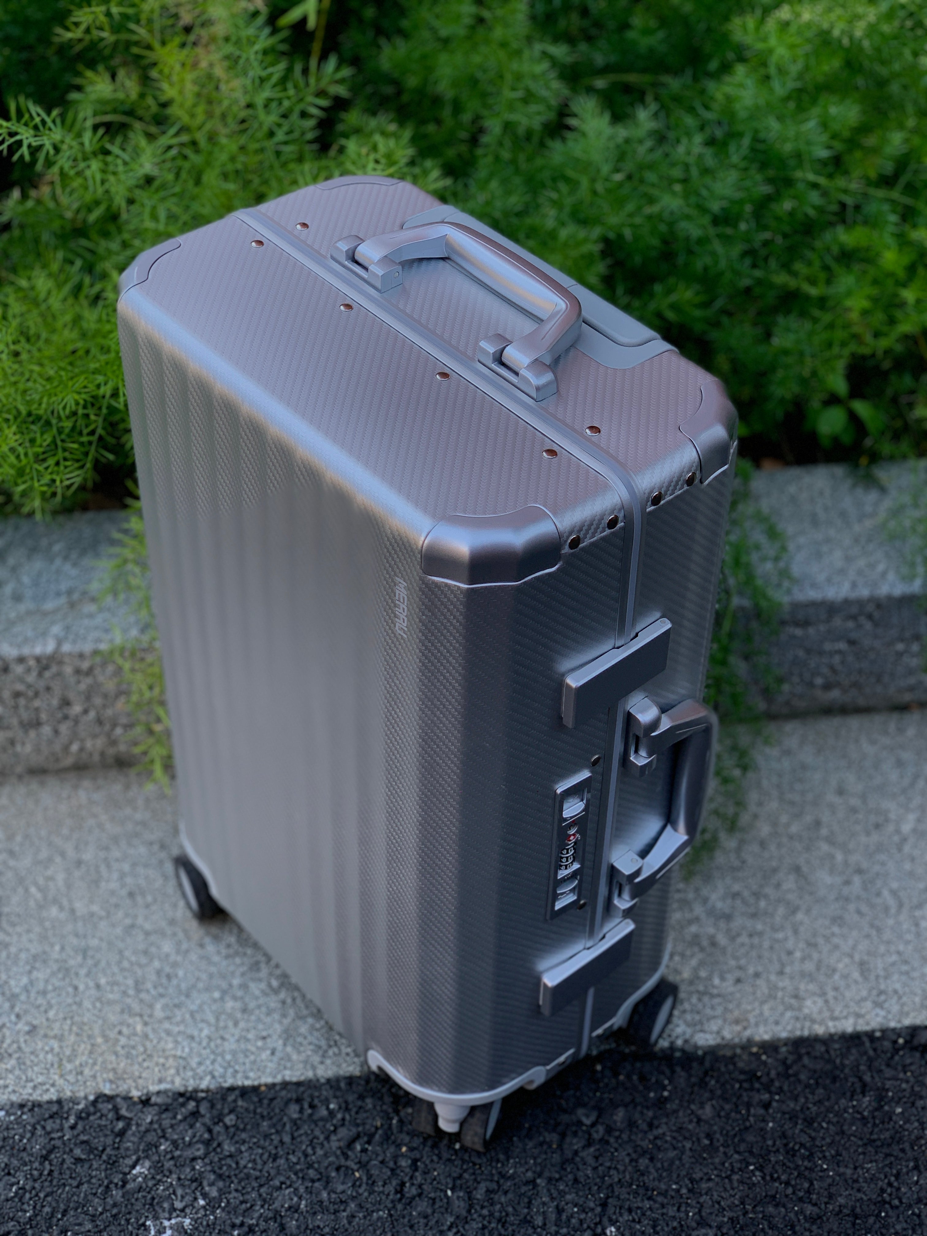 Frame Aluminum Suitcase Silver